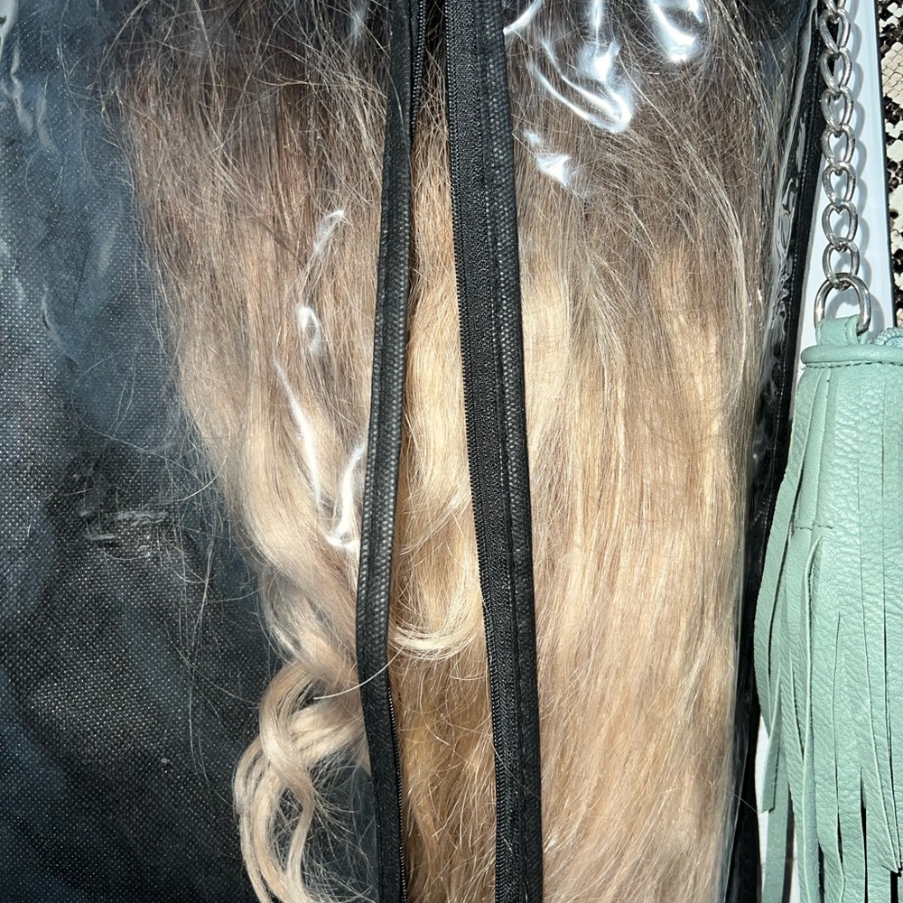 Hair extensions - Picture 5 of 5
